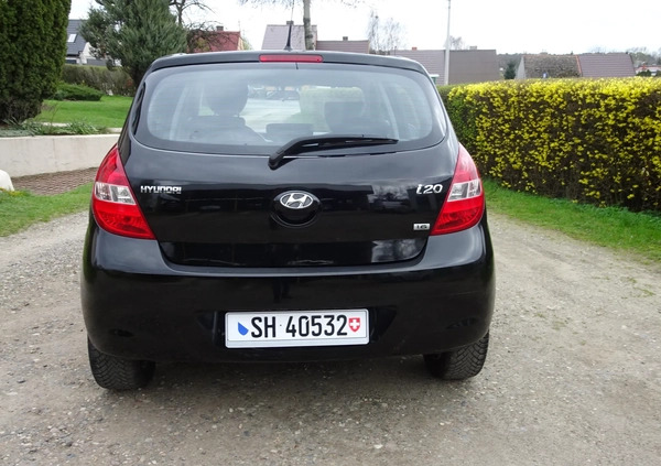 Hyundai i20 cena 13700 przebieg: 184500, rok produkcji 2009 z Zabłudów małe 121